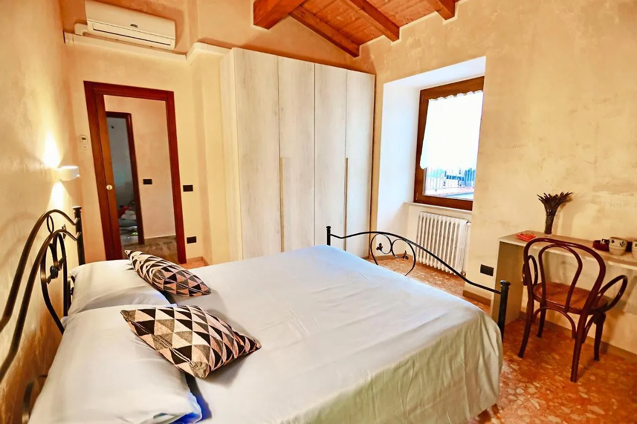 Appartamento Casa Laura, Fosdinovo - Stile e Relax a 5 stelle Italia